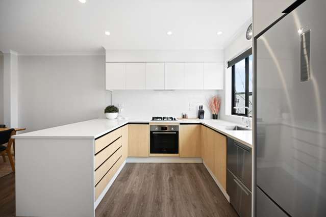 22/182 London Street Hamilton Central_3