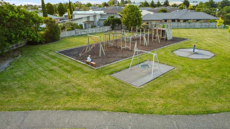 3 Avening Close Blenheim Central_29