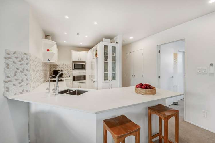 3A/171 Hurstmere Road Takapuna_13