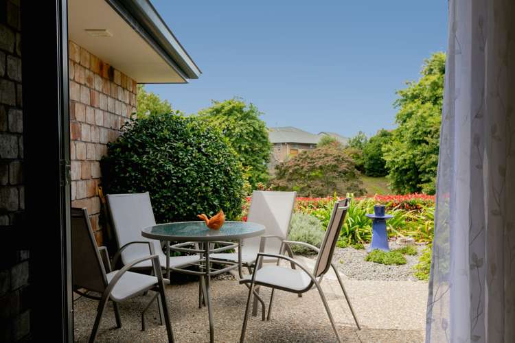 19 Horsley Grove Pyes Pa_23