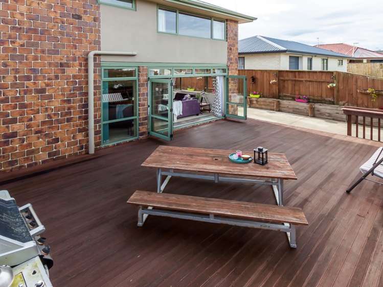 32 Logan Way Kelvin Grove_18