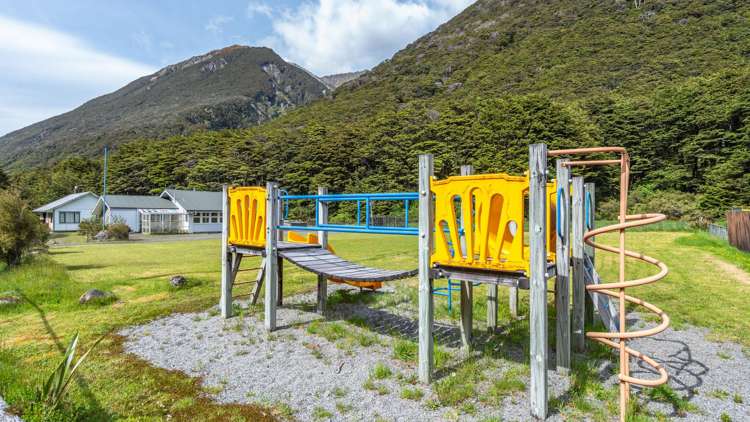 71 School Terrace Arthur's Pass_22