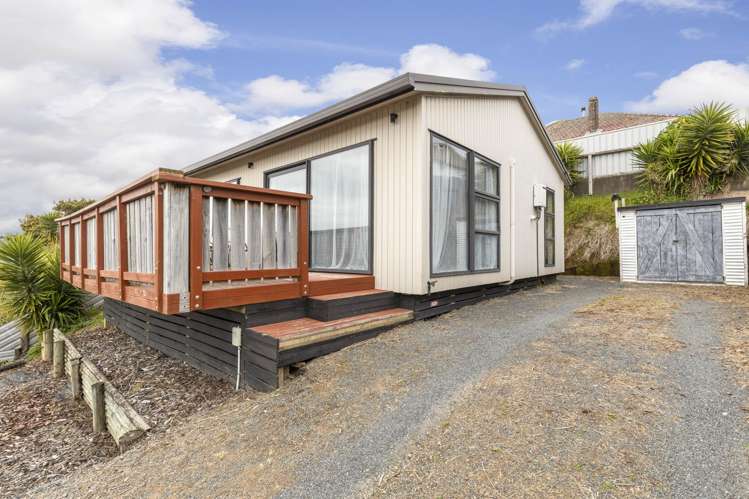 73 Mould Street Waitara_13