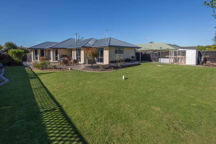 16 Paget Drive Woodend_17