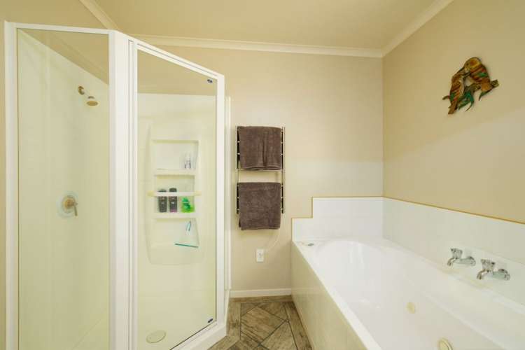 39 Kotuku Road South Bay_19
