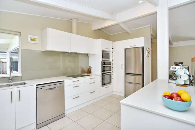 8 Crofton Road Harewood_1