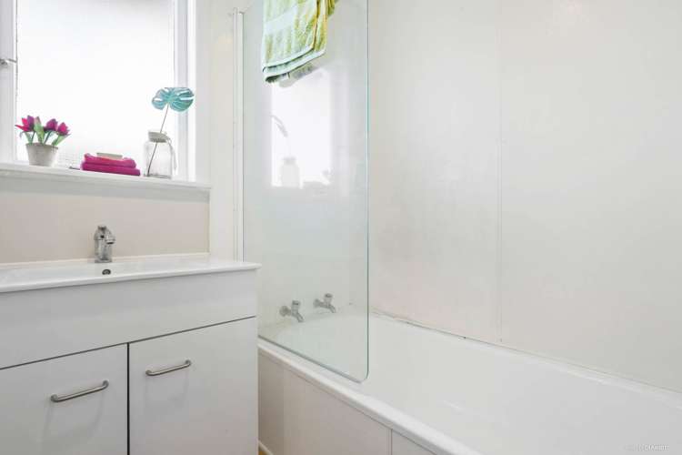 1/58 Cargill Street Papakura_11