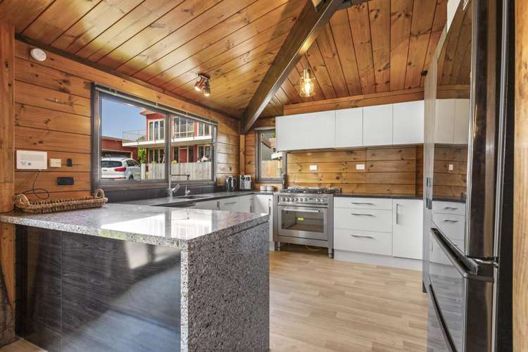 23 Cliff Street Raglan_7