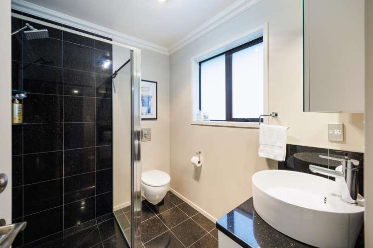 172 Pacific Drive Fitzherbert_15