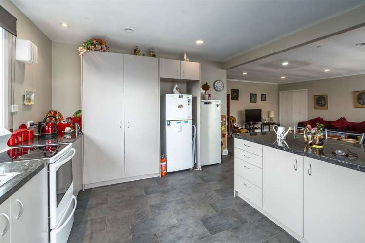 26 Kent Street Carterton_17