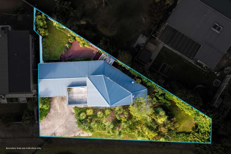 2/953 Beach Road Torbay_19