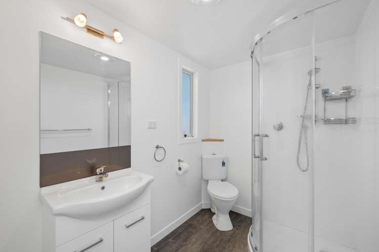 38C Dillons Point Road Islington_26