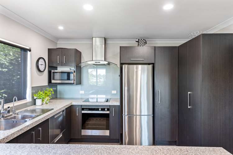 18 Ko Place Pyes Pa_1