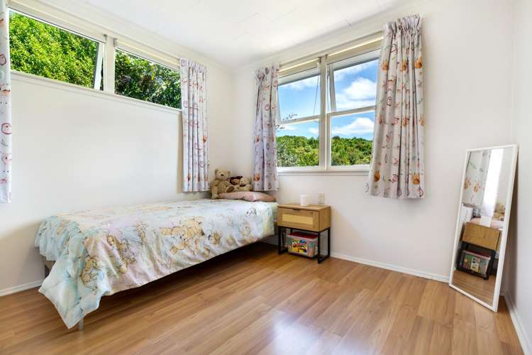 24 Alison Road Surfdale_21