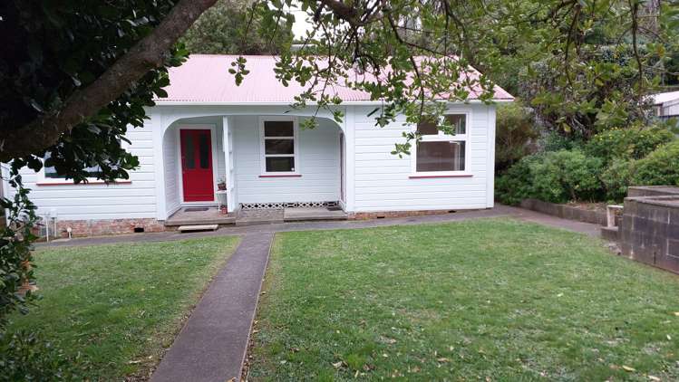 35B Bassett Road_0