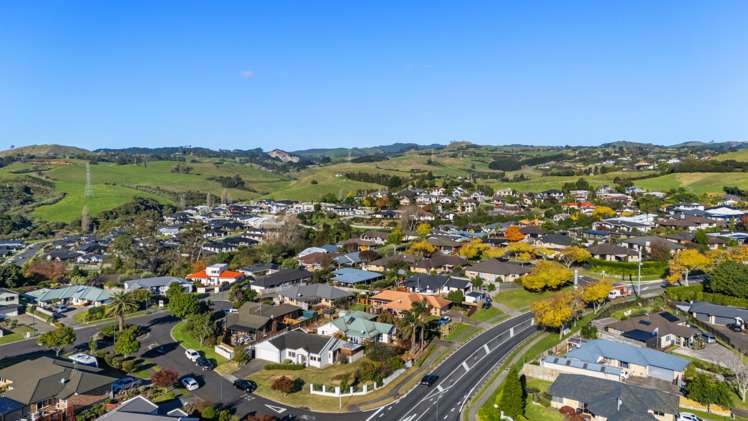 2 Tuscany Place Ohauiti_15