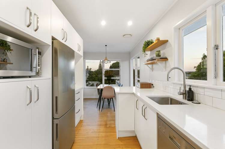 55 Fairclough Road Beach Haven_8