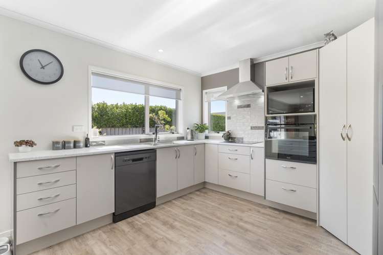 29 Armstrong Avenue Carterton_25