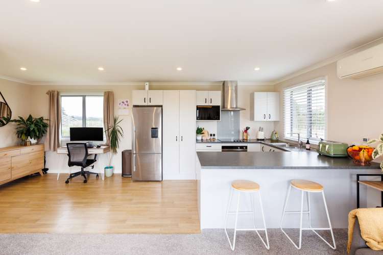 73 Williams Road Tokomaru_9