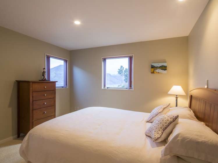 102 Hensman Road Queenstown_11