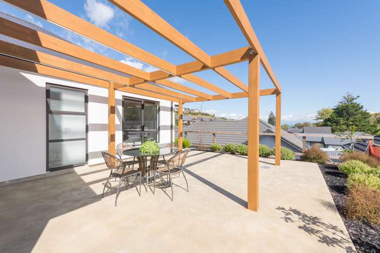 6 Old Farm Road Stoke_11