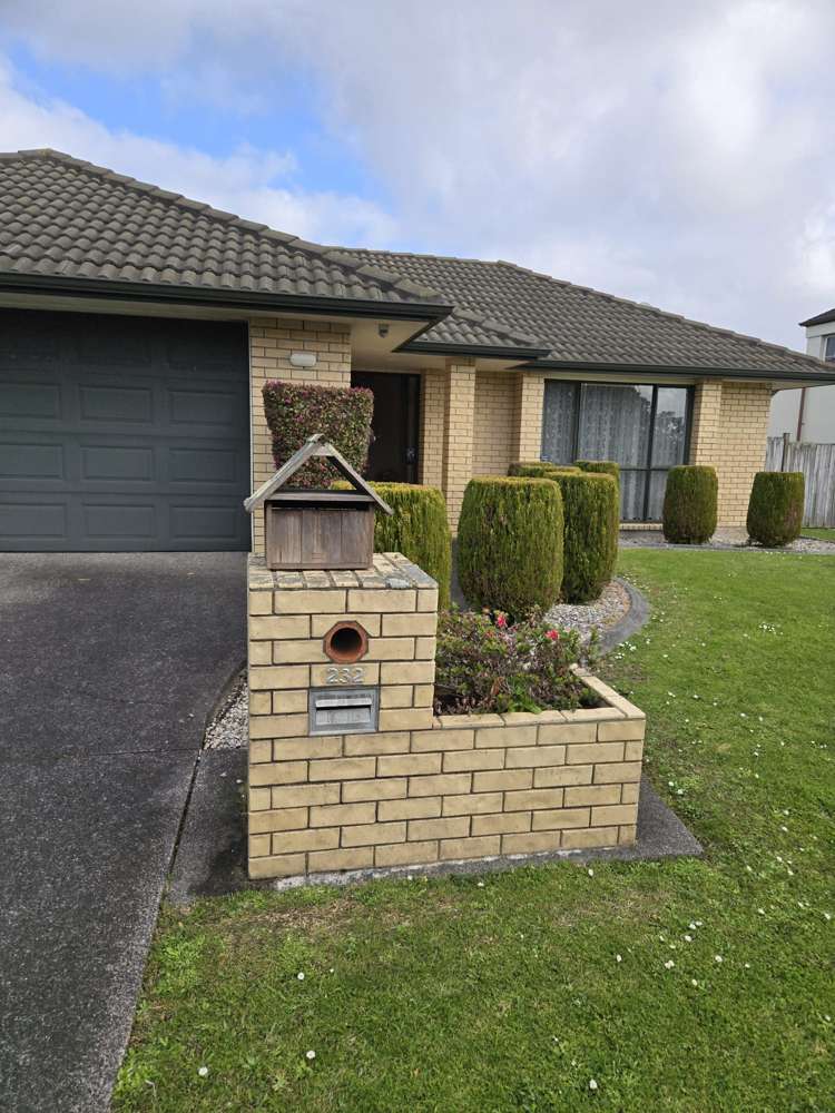 232 Kilkenny Drive,_0