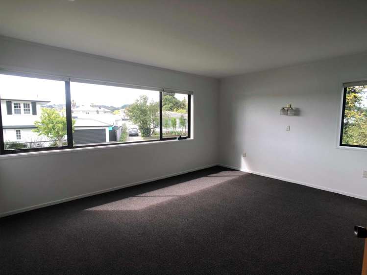 71 Esplanade Kaiti_3