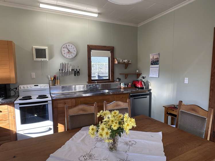 46 Middle Road Allenton_19