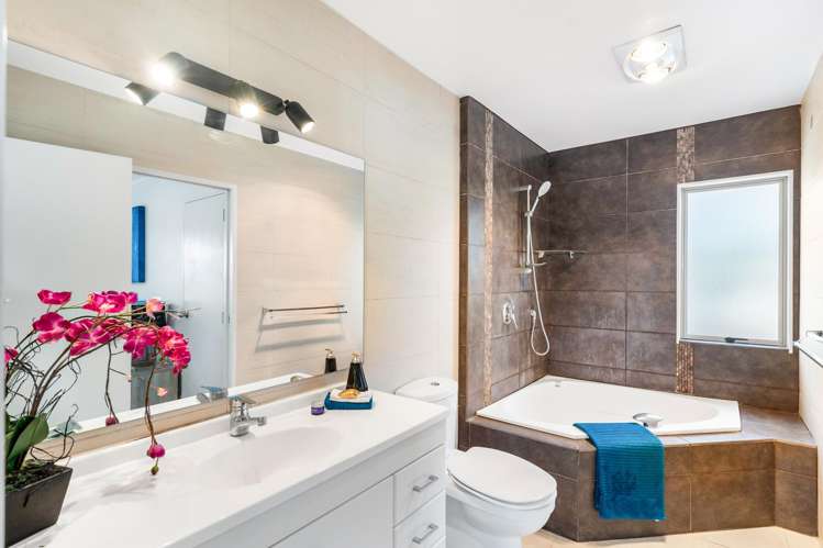 1/111 Seaview Road Glenfield_9