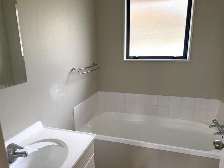 2/1163 Goulds Road Rolleston_10