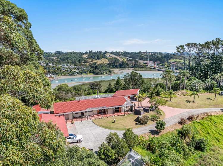 90 Cedar Terrace Stanmore Bay_19