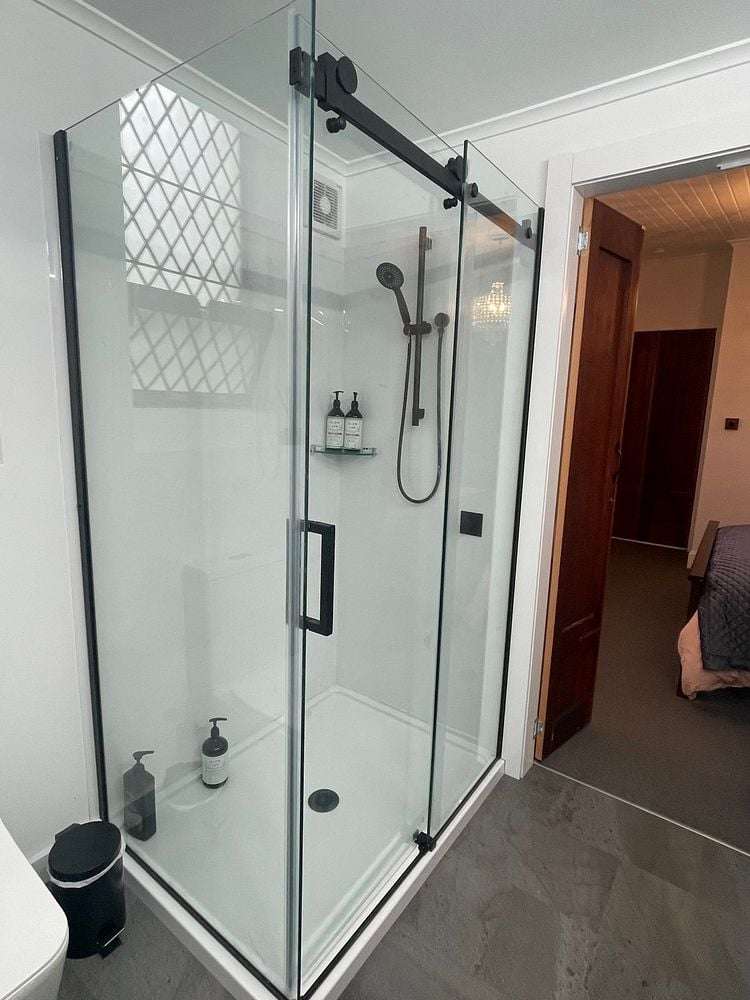 2/224 North Road North East Valley_13