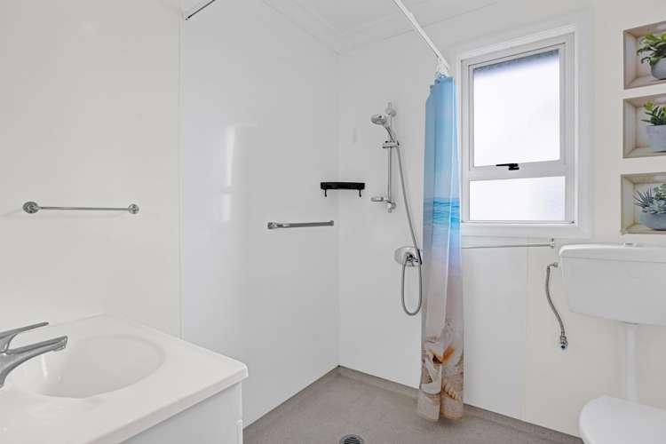 54 Camberwell Road Hawera_12
