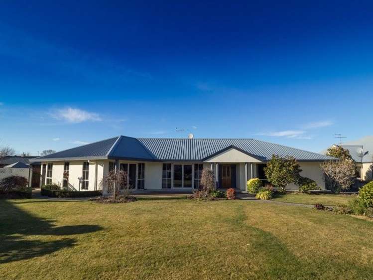 90 Pages Road Allenton_17