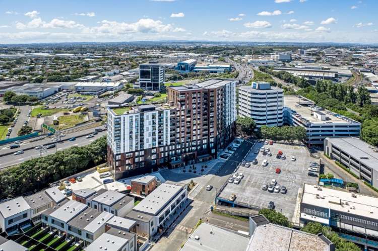 Units 120, 121, 124/20 Park Avenue Ellerslie_0