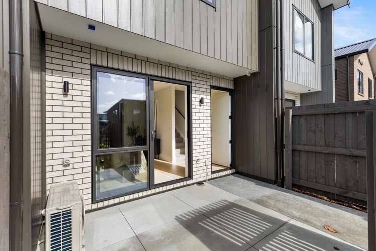 34 Wakaturia Way Glenfield_19