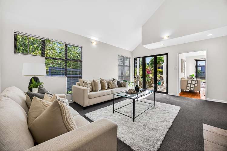 92a Ladies Mile Remuera_14