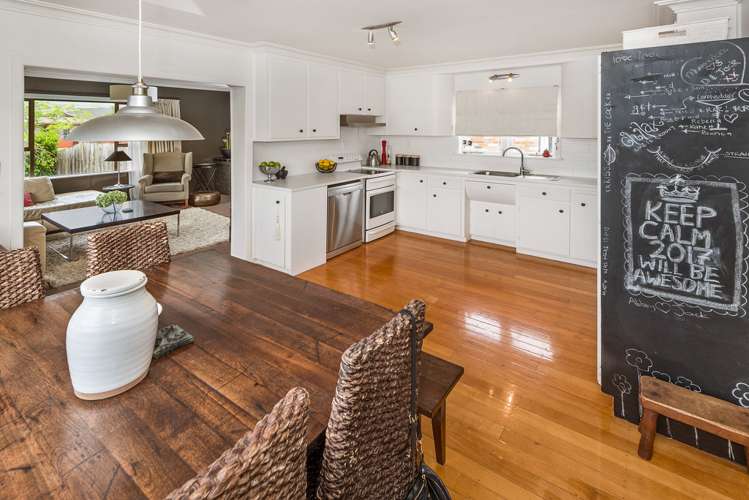 99 West Street Pukekohe_13