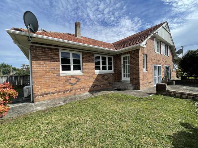 3-Bedroom Home in Convenient Kensington Location