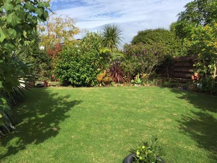8a Lillian Place Orewa_4