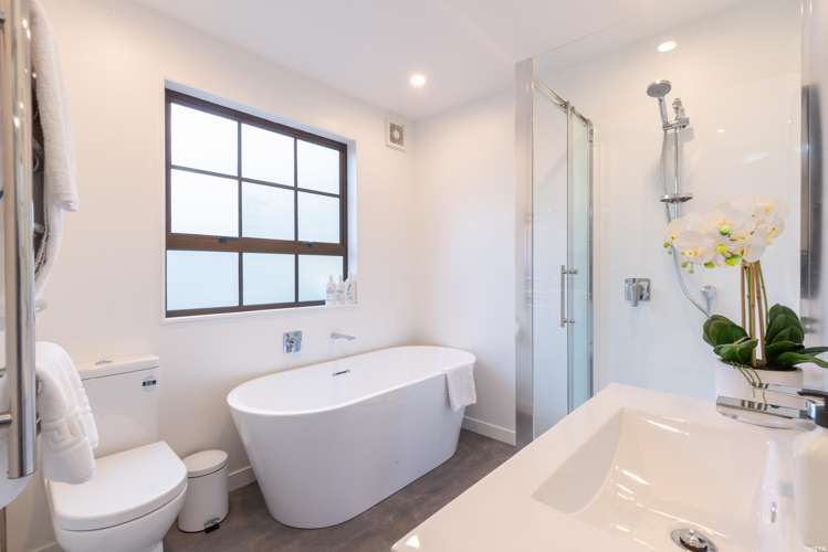 136 Fernhill Road Fernhill/Sunshine Bay_15