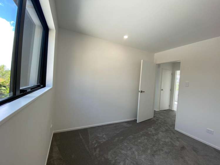 32D Margaret Henry Crescent Oteha North Shore City Houses for