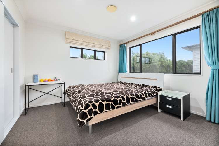 18 Midhurst Avenue Henderson_9