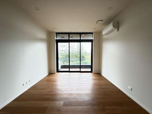 211/48 Esmonde Street 10897_1