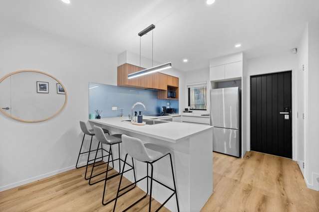 5/9 Flanshaw Road Te Atatu South_1