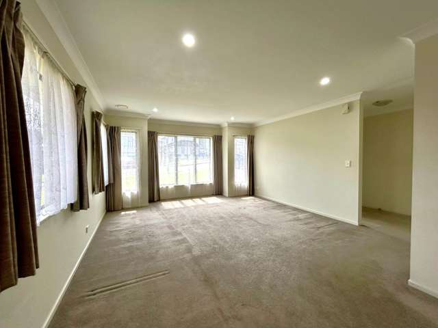 13 Muirlea Drive Flat Bush_1