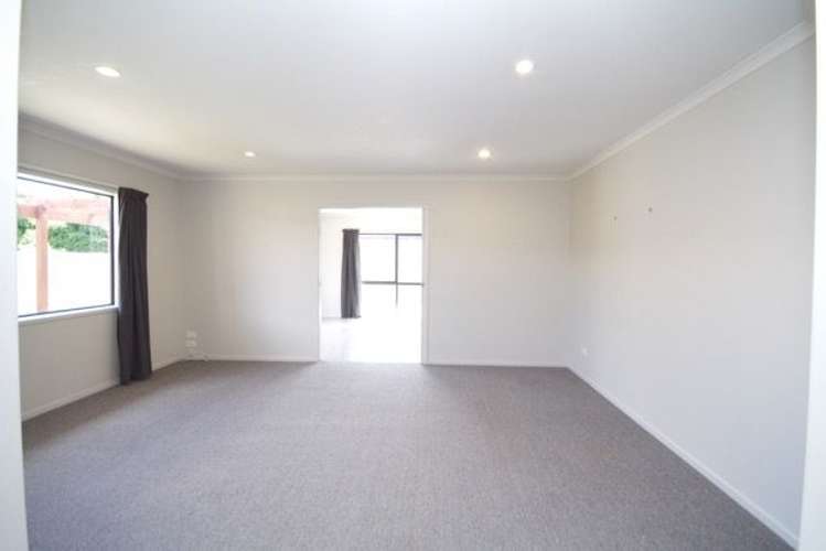 16 Tulip Drive Cambridge_11