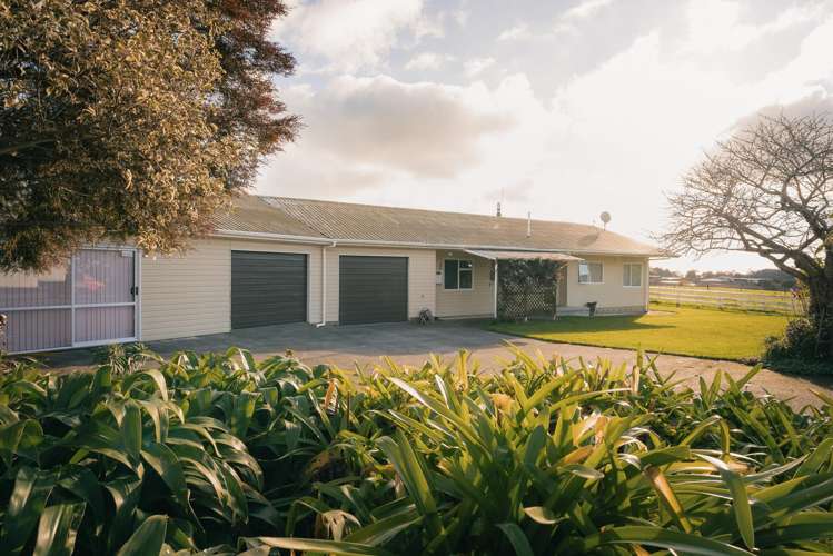 57-85 Thomason Road Egmont Village_1