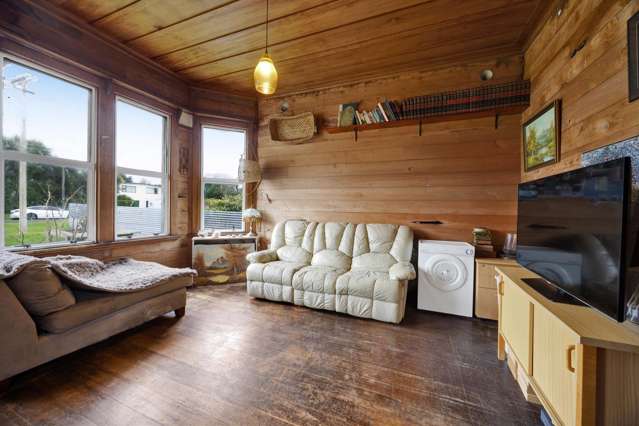 62-64 Patu-kukupa Street Manaia_4