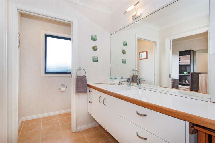 9 Nihotetea Lane Maunu_13